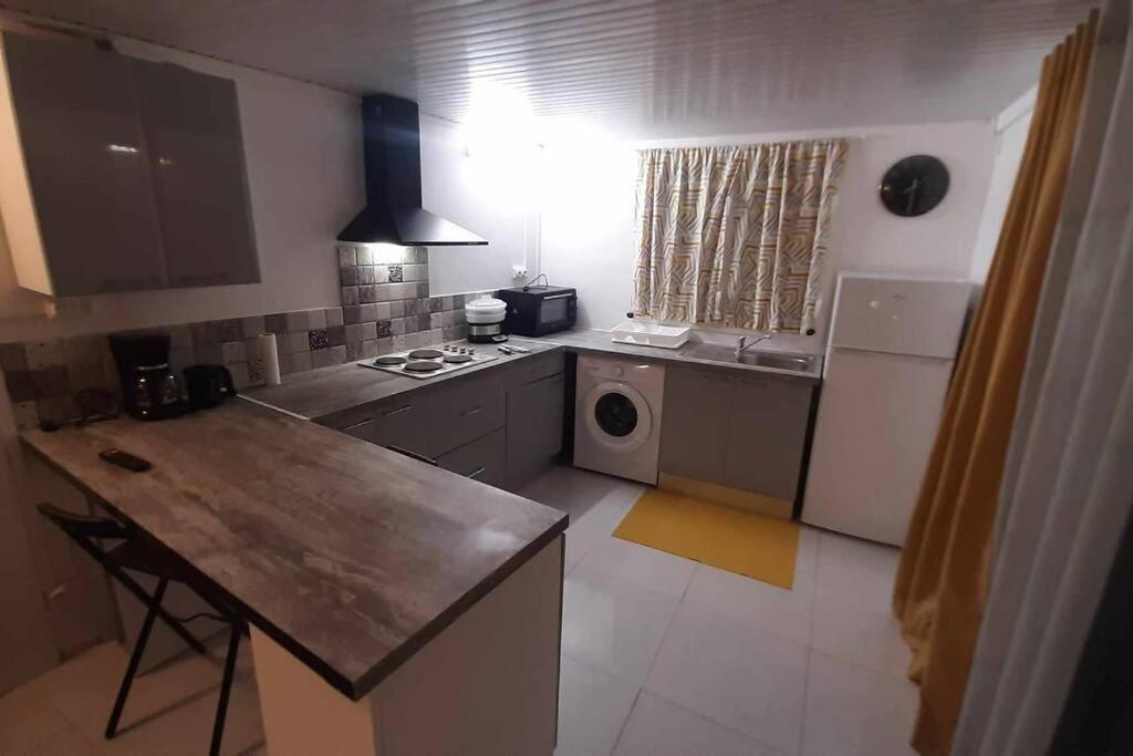 Sunshine Appartement 1 Chambre Fort-de-France Buitenkant foto