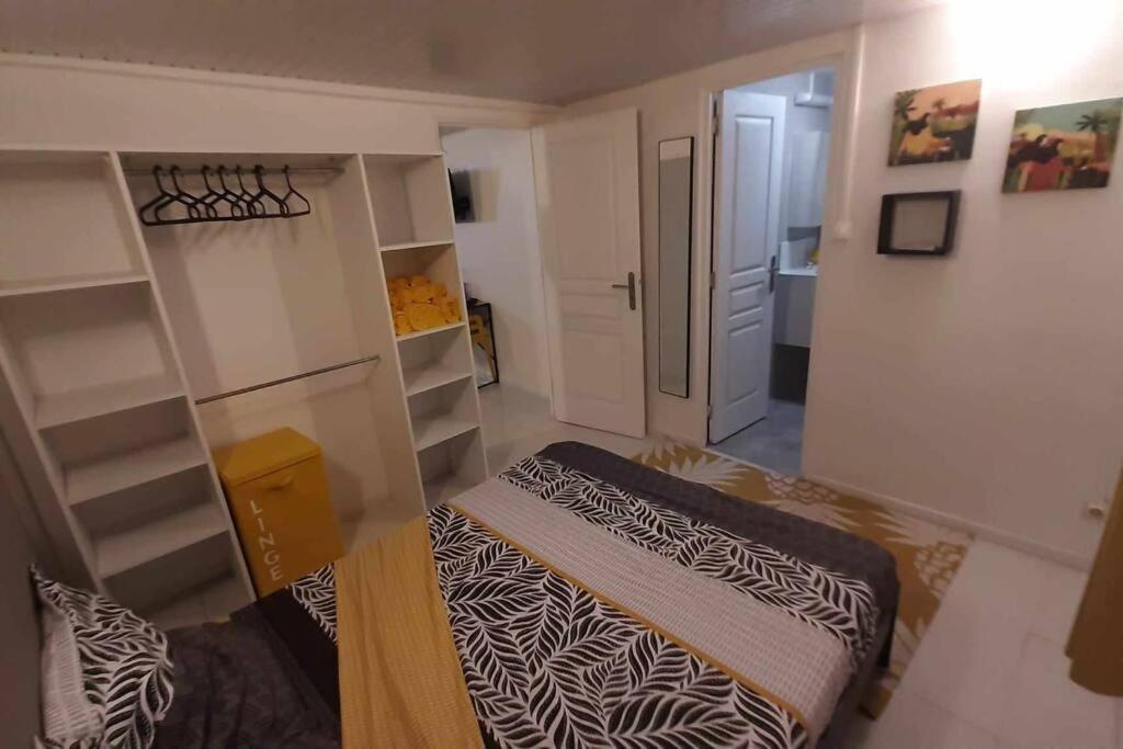 Sunshine Appartement 1 Chambre Fort-de-France Buitenkant foto